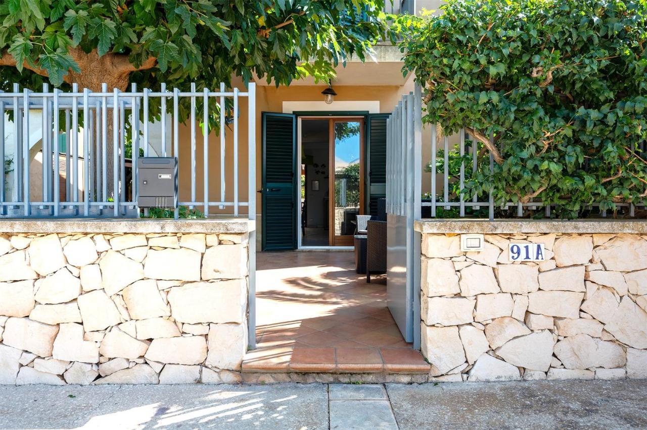 Villa Aura Marina di Modica Luaran gambar