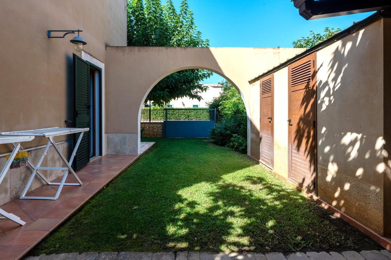 Villa Aura Marina di Modica Luaran gambar